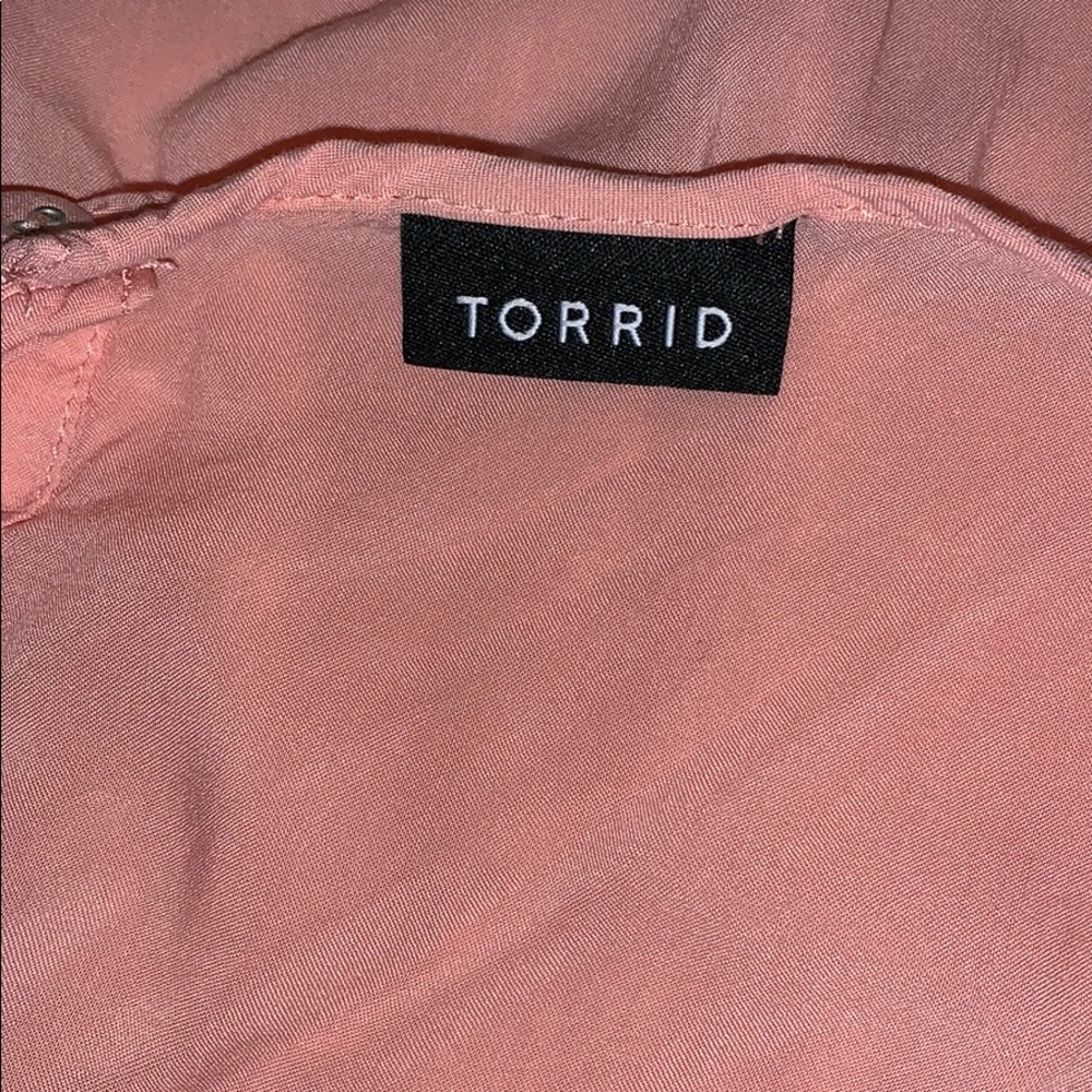 Torrid Blush Challis Split Back Top - image 7